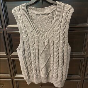 Classic Cable Knit V-Neck Sweater Vest - Gray